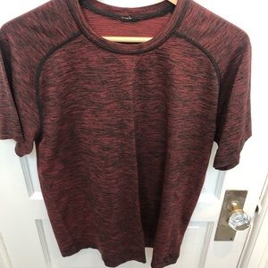 Lululemon Men’s mental vent technical tee